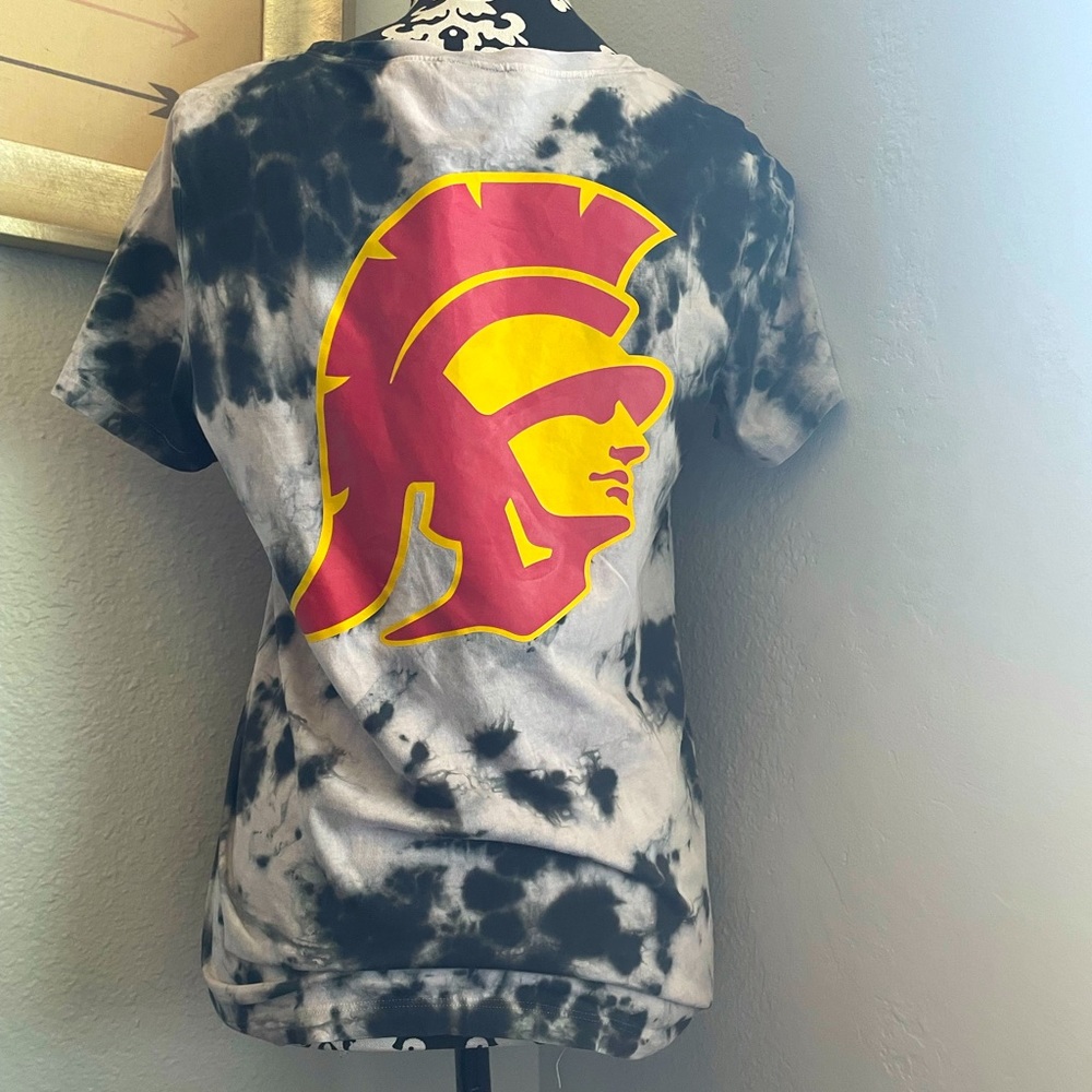 PINK USC Trojans tee